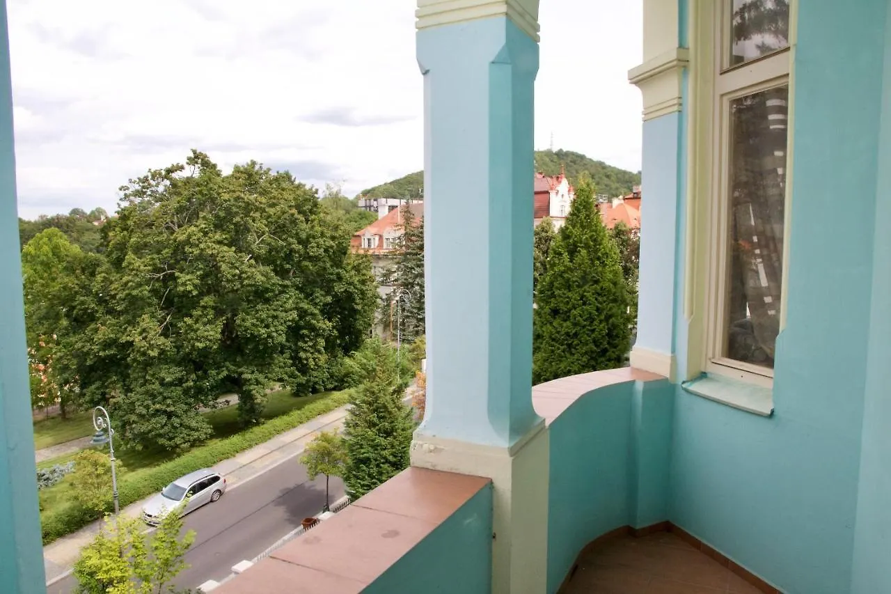 Ubytovani 1204 Na Ulici Krale Jiriho Apartment Karlovy Vary